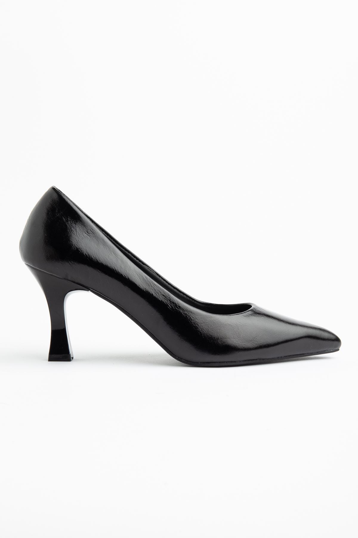 Kadın Siyah Rugan Hakiki Deri Sivri Topuklu Stiletto