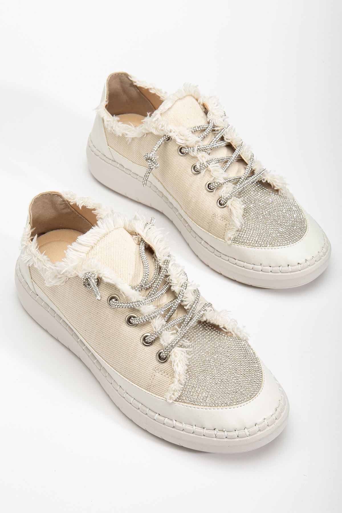 Neva Taşlı Düz Taban Kadın Bej Kot Sneakers