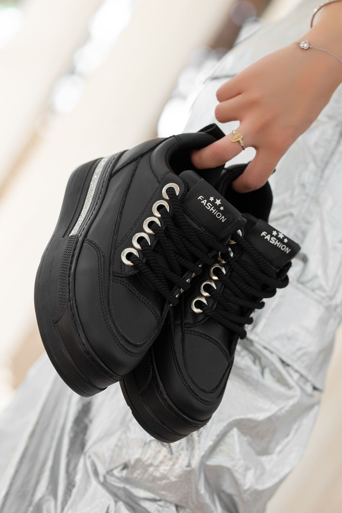 Granes Kadın Siyah Gizli Topuk Sneaker