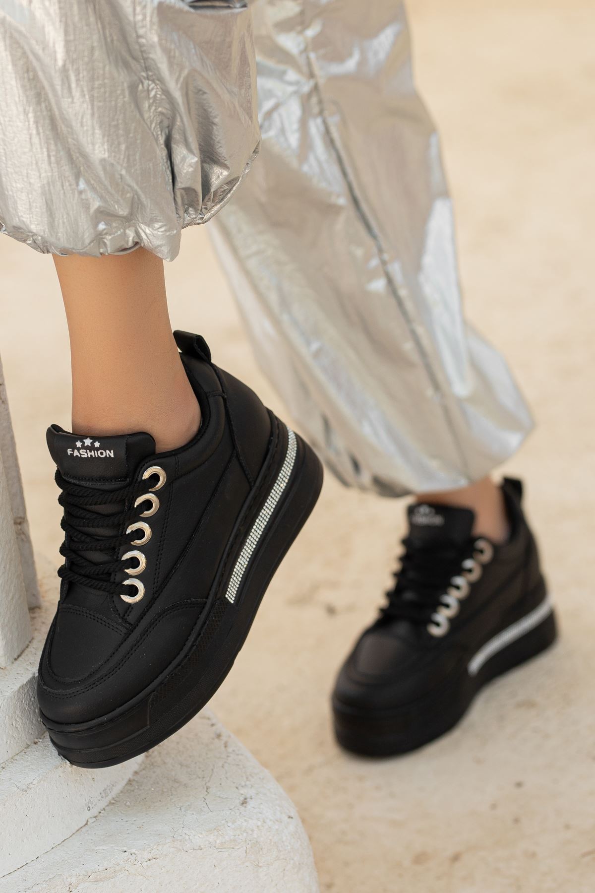 Granes Kadın Siyah Gizli Topuk Sneaker