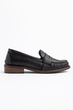 Kadın Siyah Klasik Hakiki Deri Loafer Ayakkabı