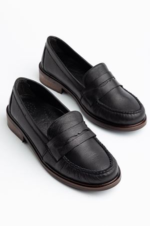 Kadın Siyah Klasik Hakiki Deri Loafer Ayakkabı