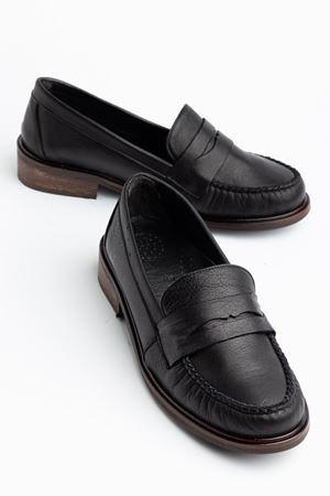 Kadın Siyah Klasik Hakiki Deri Loafer Ayakkabı