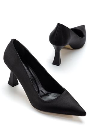 Kadın Siyah Saten Sivri Burun İnce Topuklu Stiletto