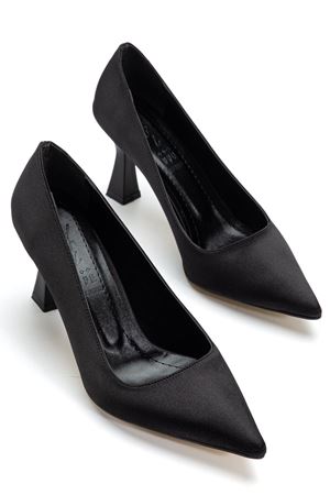 Kadın Siyah Saten Sivri Burun İnce Topuklu Stiletto