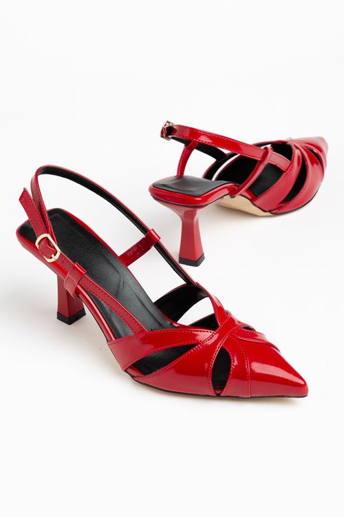 Eleni Kadın Kırmızı Rugan Toka Detaylı İnce Topuklu Günlük Ayakkabı